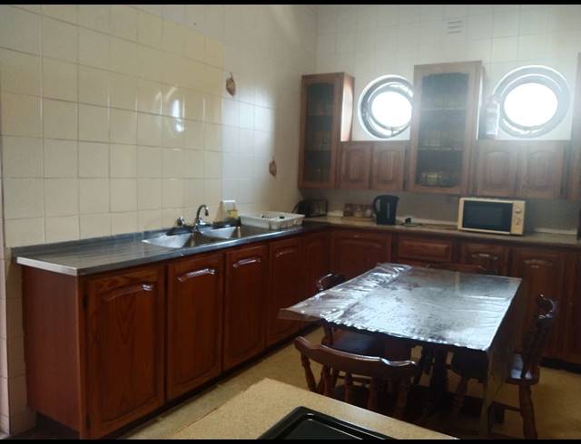5 BEDROOM HOUSE FOR SALE IN BLUFF